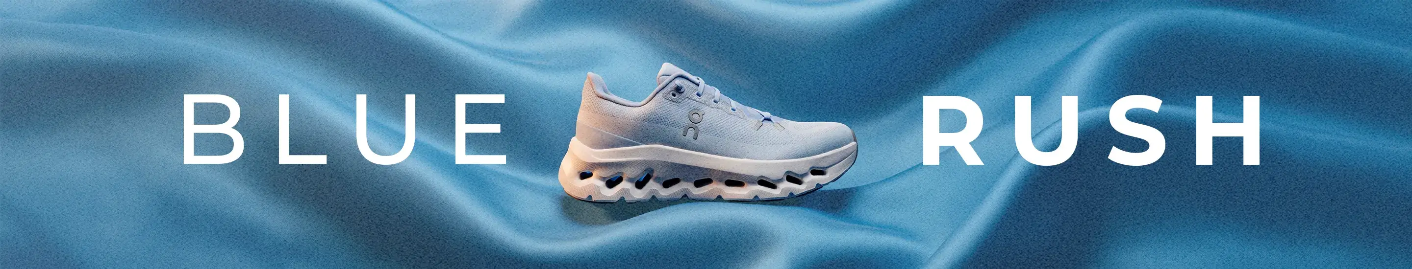 Tenis, ropa y accesorios de color azul